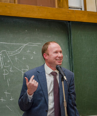 Юрий Шелементьев